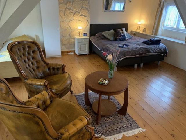 B&B Petit Chateau - Stijlvol Verblijf Centraal Gelegen In Zeeuws Vlaanderen Biervliet Esterno foto