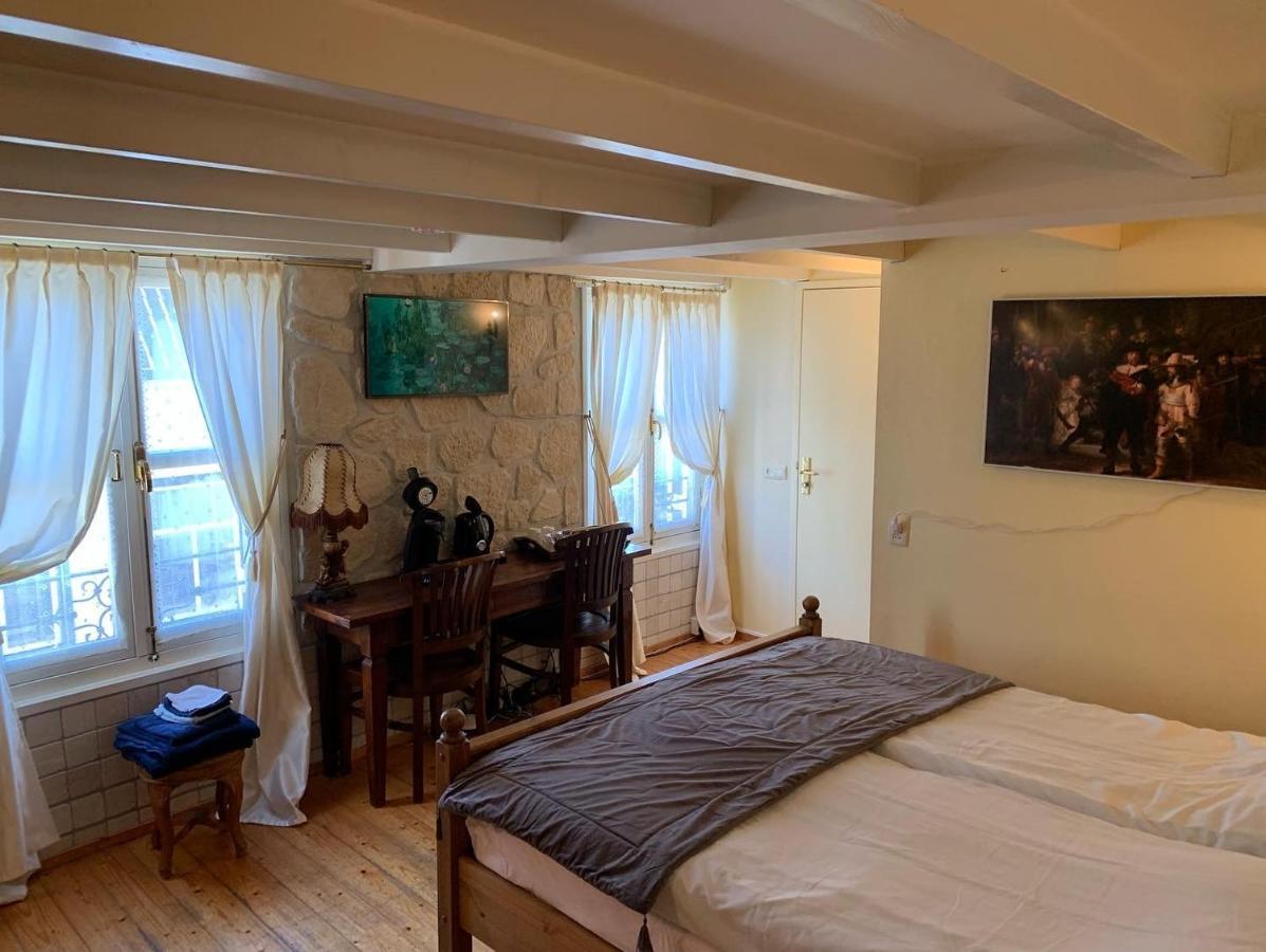 B&B Petit Chateau - Stijlvol Verblijf Centraal Gelegen In Zeeuws Vlaanderen Biervliet Esterno foto